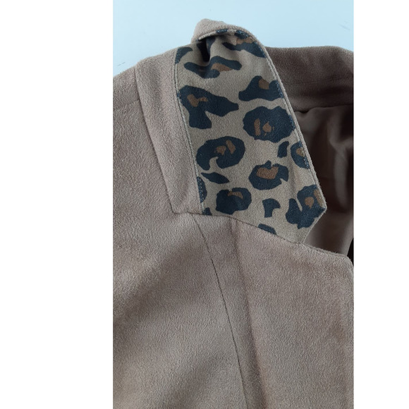 Chico's Women's Tan Faux Suede Single Button Blazer Jacket Lined Polyester 2 L - Picture 4 of 11